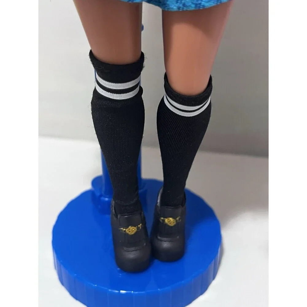 LOL Surprise OMG Fashion Doll - Class Prez  with accessories And Stand